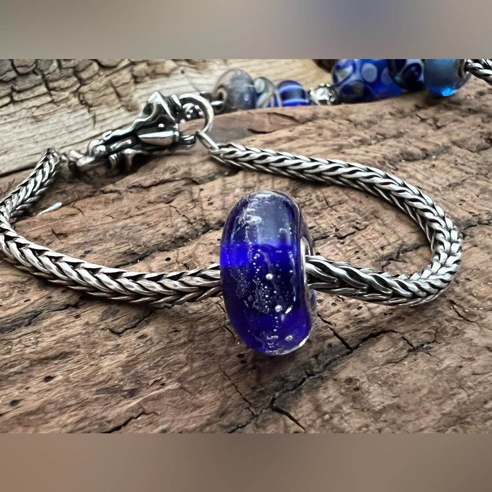 New Authentic Trollbeads Glass Bead- Milky Way Blue White Silver Core 925